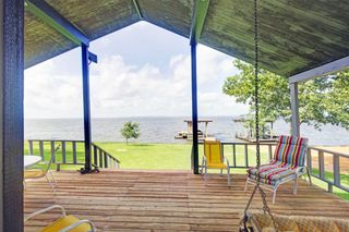 332 Oak Crest Drive, Livingston, TX 77351