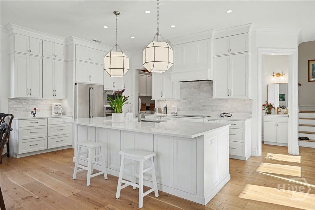 Image 11 of property listing at 2 Top Gallant Circle, Savannah, GA 31411