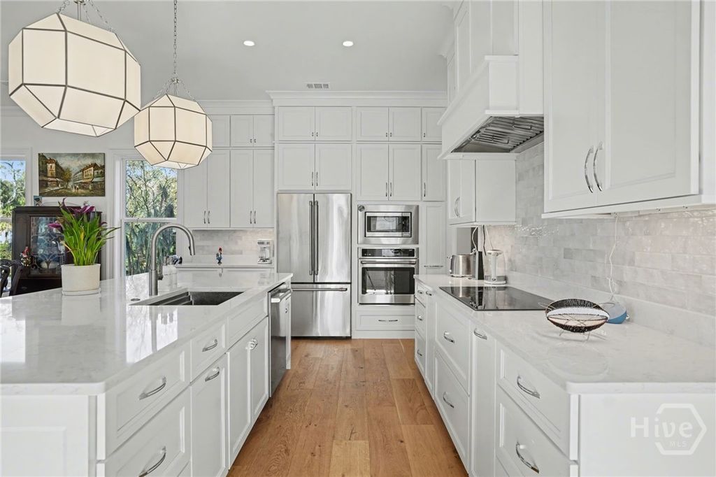 Image 12 of property listing at 2 Top Gallant Circle, Savannah, GA 31411