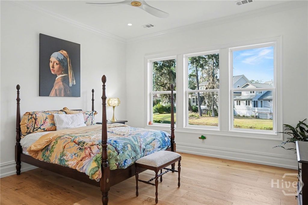 Image 17 of property listing at 2 Top Gallant Circle, Savannah, GA 31411