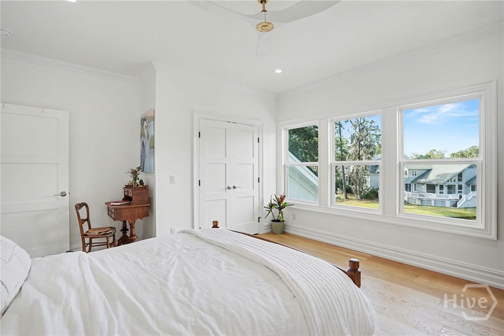 Image 23 of property listing at 2 Top Gallant Circle, Savannah, GA 31411