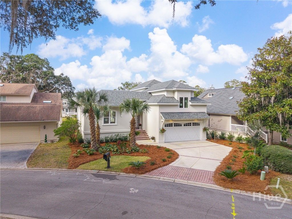Image 3 of property listing at 2 Top Gallant Circle, Savannah, GA 31411