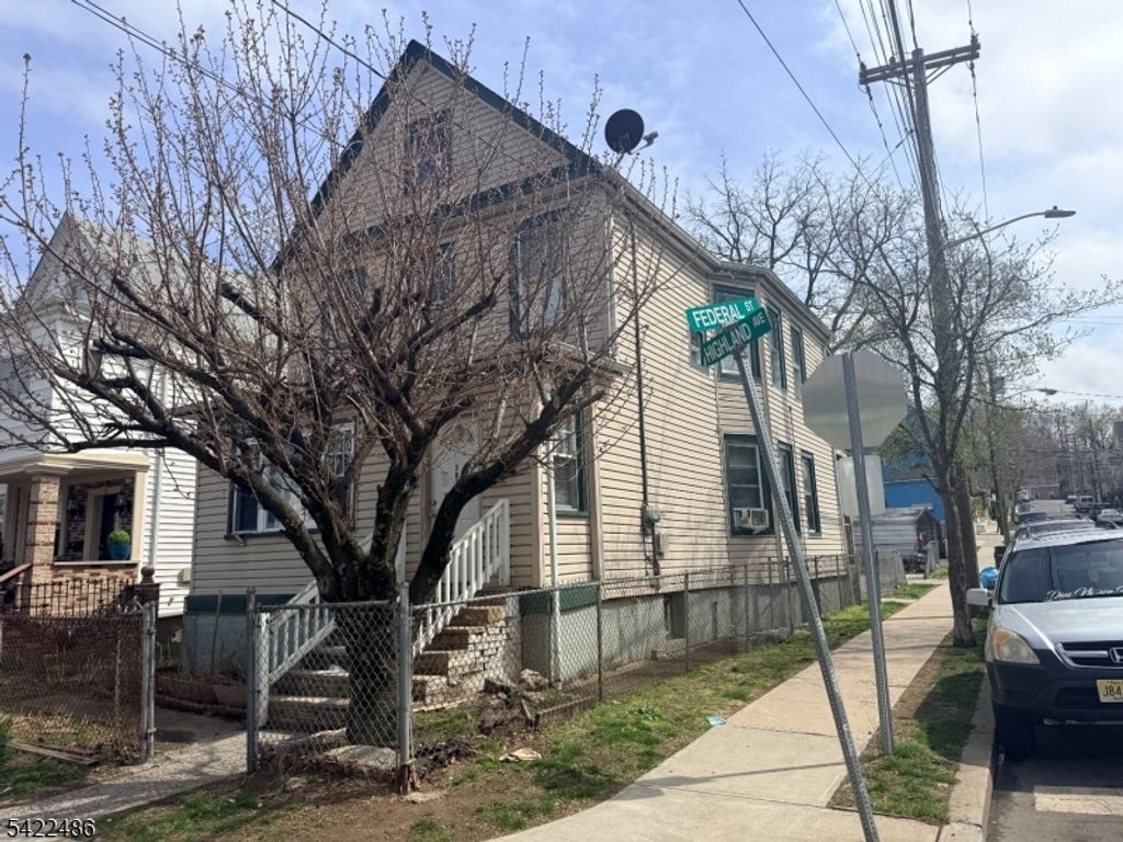 383 Highland Ave, Passaic City, NJ 07055 — photo 2