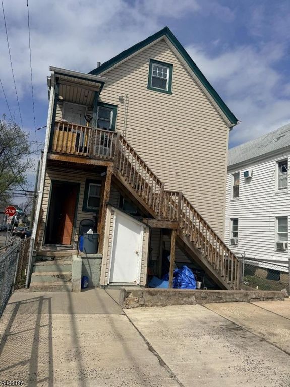 383 Highland Ave, Passaic City, NJ 07055 — photo 3