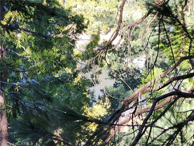 24200 Altdorf, Crestline, CA 92325