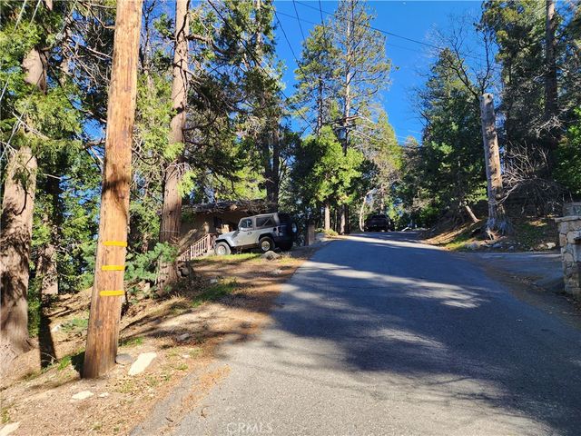 24200 Altdorf, Crestline, CA 92325