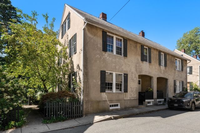 8 Orne Sq 8, Salem, MA 01970