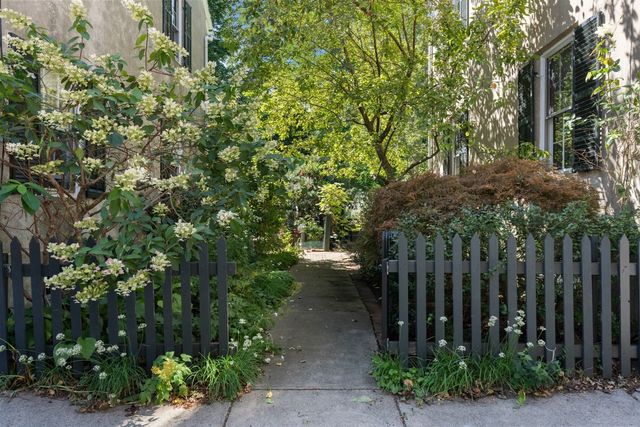8 Orne Sq 8, Salem, MA 01970