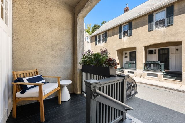8 Orne Sq 8, Salem, MA 01970