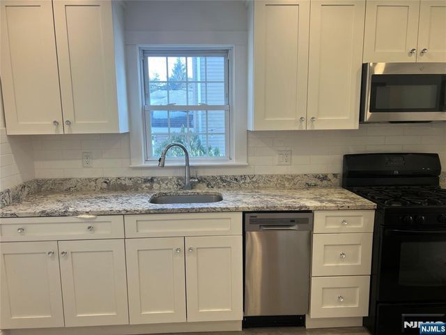 195 Godwin Avenue 1st Fl, Ridgewood, NJ 07450