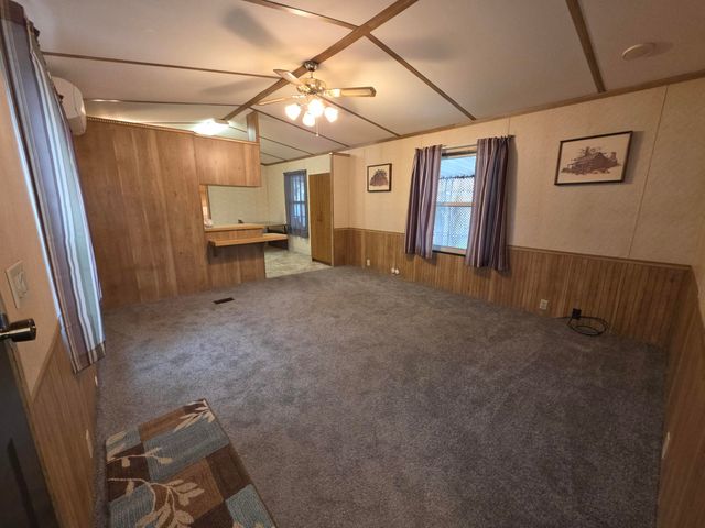 301 Freeman Road UNIT 30, Central Point, OR 97502