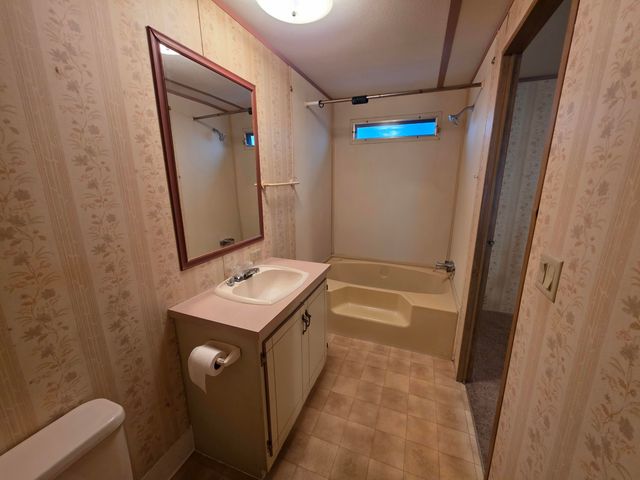 301 Freeman Road UNIT 30, Central Point, OR 97502