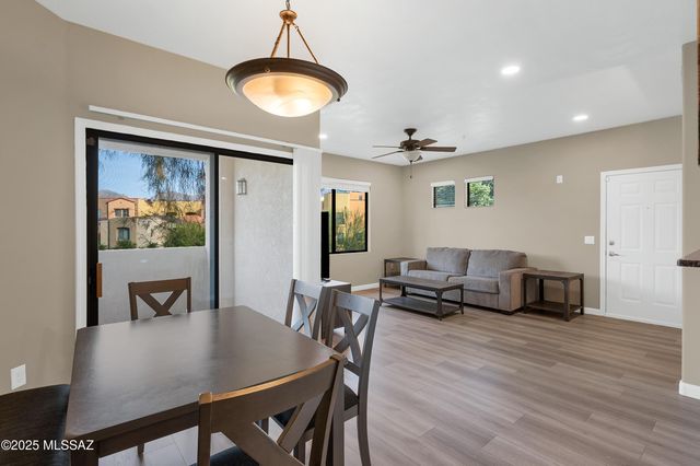 2550 E River Rd Unit 13305, Tucson, AZ 85718