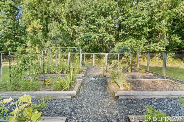 3293 Timberidge Trail, Saugatuck, MI 49453