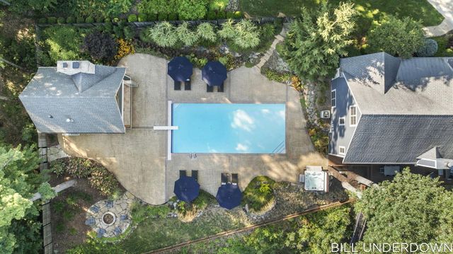 3293 Timberidge Trail, Saugatuck, MI 49453