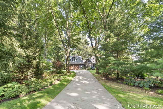 3293 Timberidge Trail, Saugatuck, MI 49453