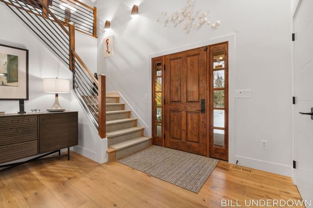 3293 Timberidge Trail, Saugatuck, MI 49453