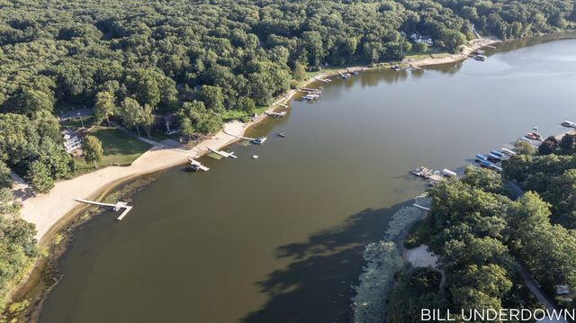 3293 Timberidge Trail, Saugatuck, MI 49453