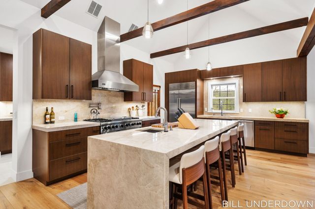 3293 Timberidge Trail, Saugatuck, MI 49453