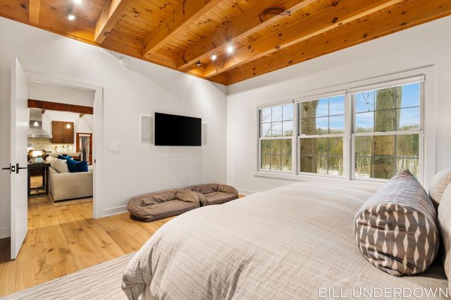 3293 Timberidge Trail, Saugatuck, MI 49453