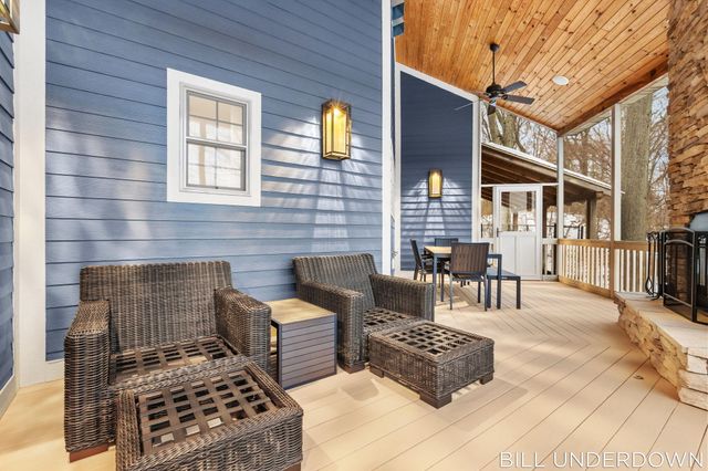 3293 Timberidge Trail, Saugatuck, MI 49453