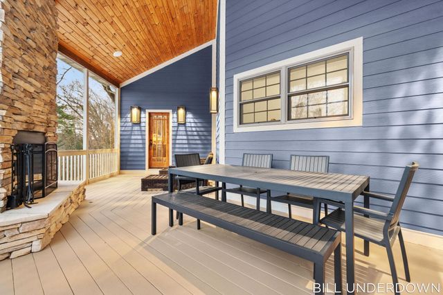 3293 Timberidge Trail, Saugatuck, MI 49453