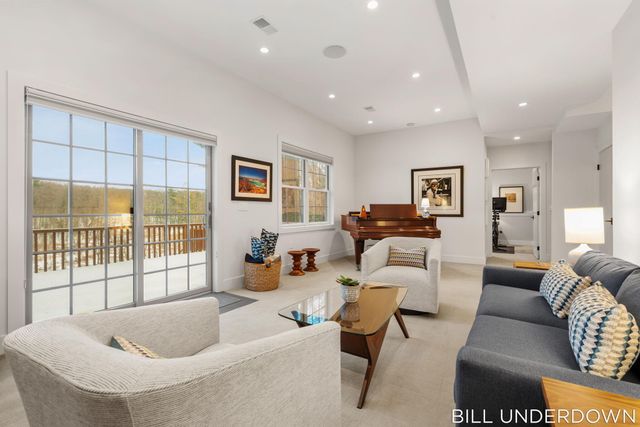 3293 Timberidge Trail, Saugatuck, MI 49453