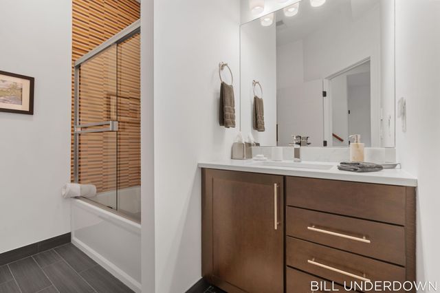 3293 Timberidge Trail, Saugatuck, MI 49453