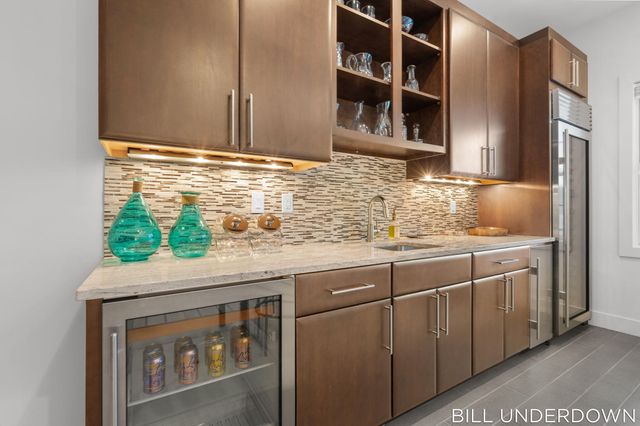 3293 Timberidge Trail, Saugatuck, MI 49453