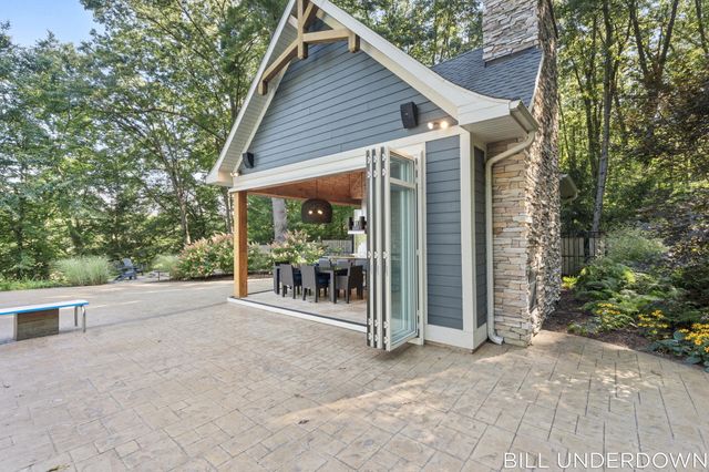 3293 Timberidge Trail, Saugatuck, MI 49453
