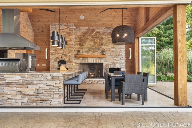 3293 Timberidge Trail, Saugatuck, MI 49453