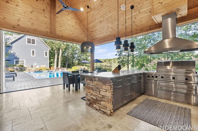 3293 Timberidge Trail, Saugatuck, MI 49453