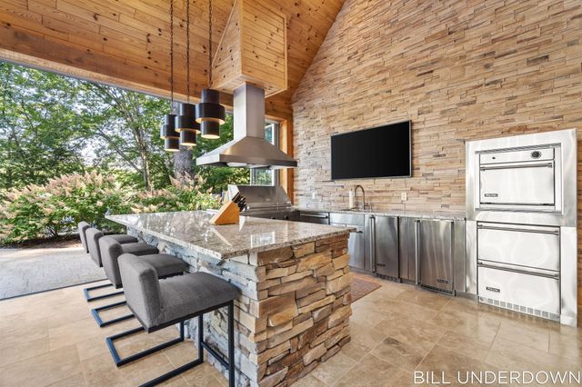 3293 Timberidge Trail, Saugatuck, MI 49453