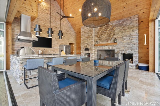 3293 Timberidge Trail, Saugatuck, MI 49453