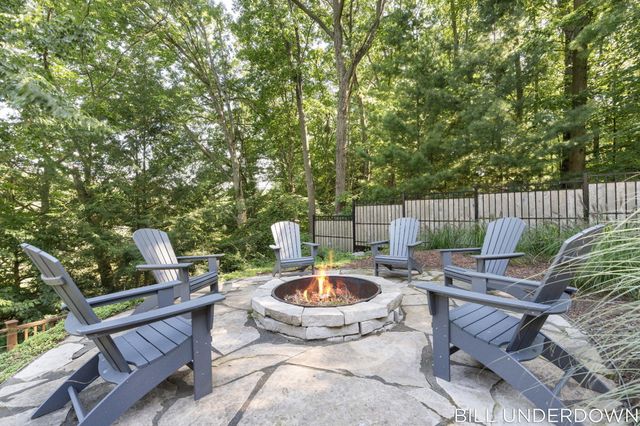 3293 Timberidge Trail, Saugatuck, MI 49453