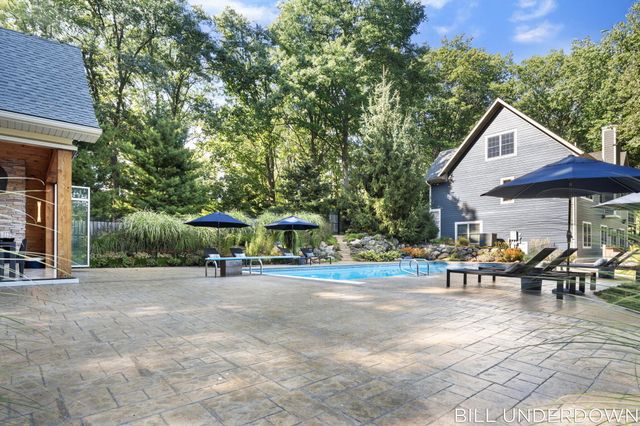 3293 Timberidge Trail, Saugatuck, MI 49453