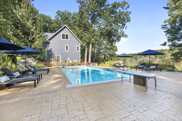 3293 Timberidge Trail, Saugatuck, MI 49453