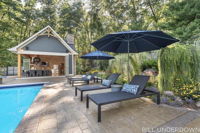 3293 Timberidge Trail, Saugatuck, MI 49453