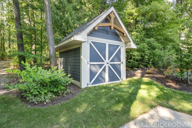 3293 Timberidge Trail, Saugatuck, MI 49453