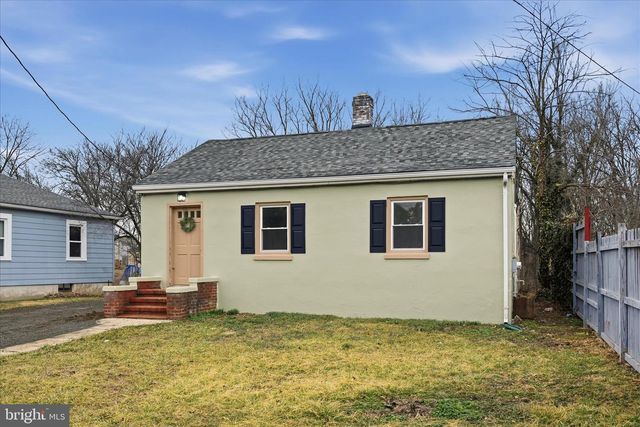 719 SMITHFIELD AVE, Winchester, VA 22601