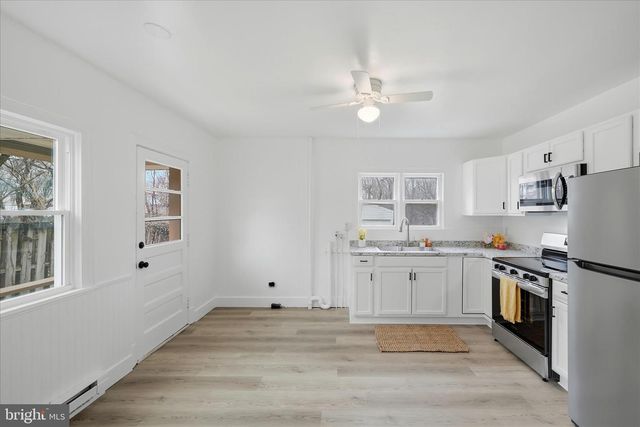 719 SMITHFIELD AVE, Winchester, VA 22601