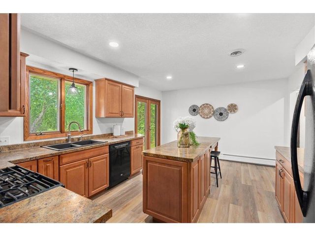 1735 Highway 63, New Richmond, WI 54017