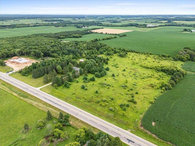 1735 Highway 63, New Richmond, WI 54017