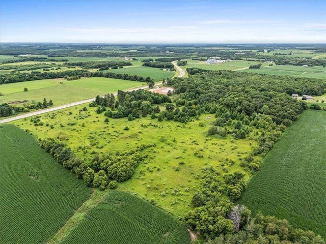 1735 Highway 63, New Richmond, WI 54017