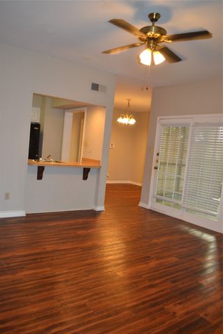 404 Benjamin Street, Denton, TX 76207