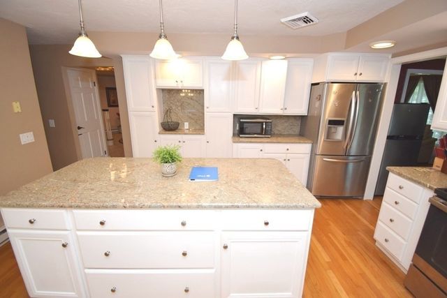 14 Colonial Drive, Shrewsbury, MA 01545