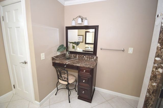 14 Colonial Drive, Shrewsbury, MA 01545