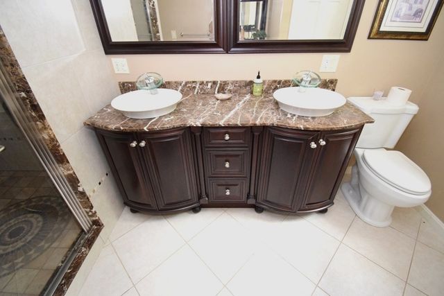 14 Colonial Drive, Shrewsbury, MA 01545