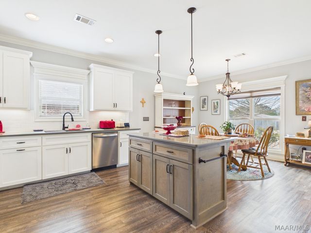 37 Tallahatchie Drive, Wetumpka, AL 36093