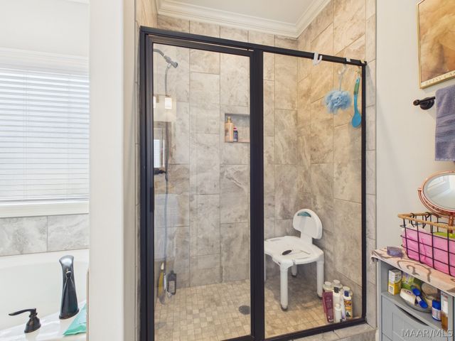 37 Tallahatchie Drive, Wetumpka, AL 36093